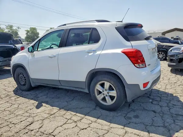 3GNCJLSB5HL290154 2017 CHEVROLET TRAX - Image 2