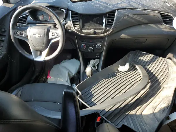 3GNCJLSB5JL233295 2018 CHEVROLET TRAX - Image 8