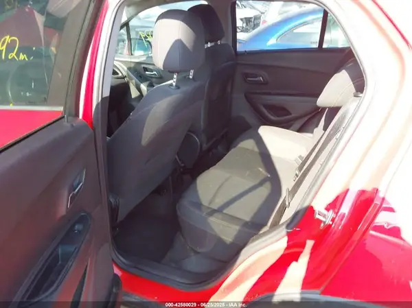 3GNCJLSB5JL235189 2018 CHEVROLET TRAX - Image 8