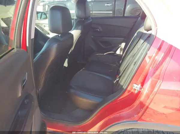 3GNCJLSB5JL252266 2018 CHEVROLET TRAX - Image 8