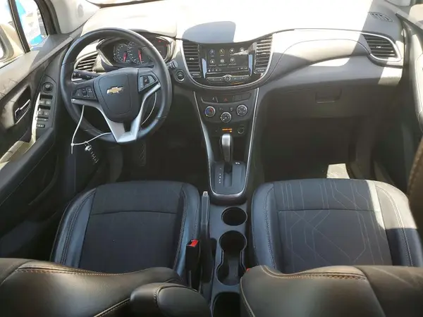 3GNCJLSB5JL271433 2018 CHEVROLET TRAX - Image 8