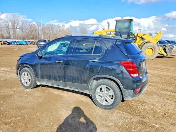 3GNCJLSB5JL276342 2018 CHEVROLET TRAX - Image 2