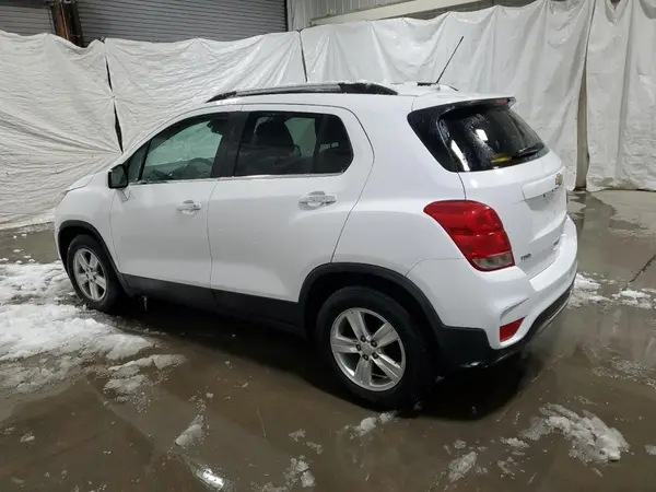 3GNCJLSB5JL330853 2018 CHEVROLET TRAX - Image 2