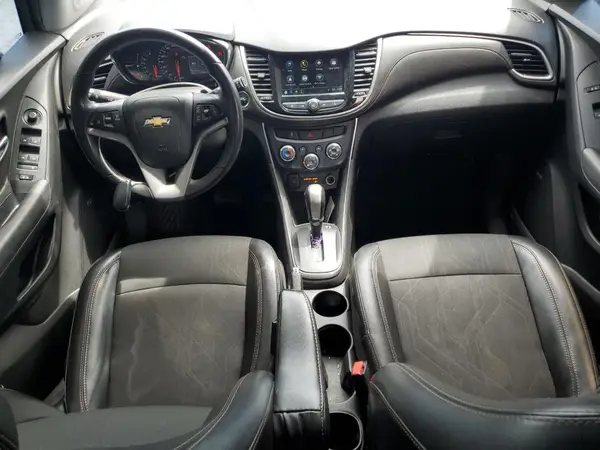 3GNCJLSB5JL349399 2018 CHEVROLET TRAX - Image 8