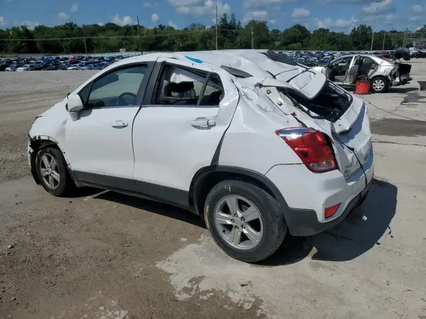 3GNCJLSB5JL358376 2018 CHEVROLET TRAX - Image 2