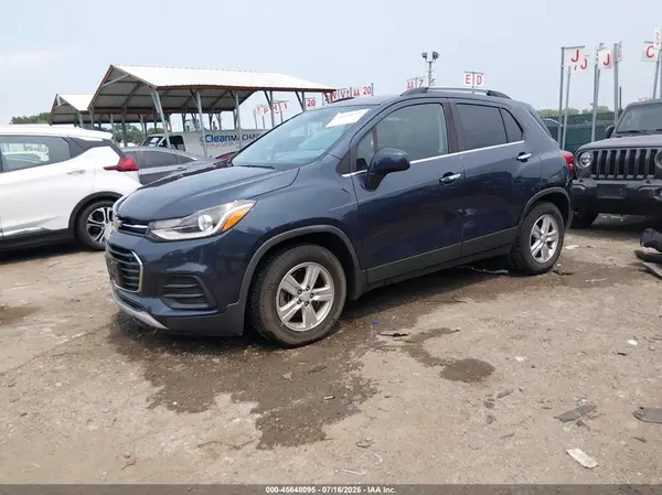 3GNCJLSB5JL373542 2018 CHEVROLET TRAX - Image 2