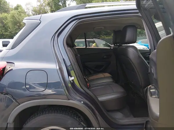 3GNCJLSB5JL373542 2018 CHEVROLET TRAX - Image 8
