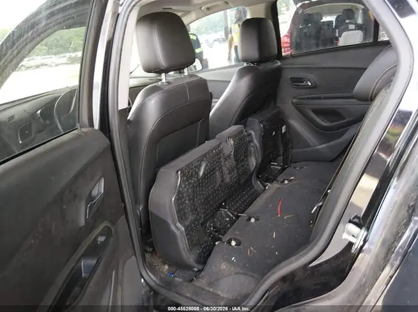 3GNCJLSB5JL390339 2018 CHEVROLET TRAX - Image 8