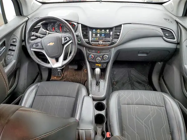 3GNCJLSB5JL392883 2018 CHEVROLET TRAX - Image 8