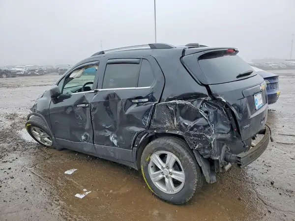3GNCJLSB5JL400688 2018 CHEVROLET TRAX - Image 2
