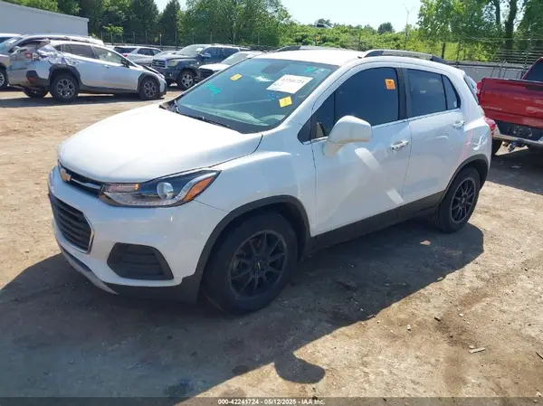 3GNCJLSB5JL419564 2018 CHEVROLET TRAX - Image 2