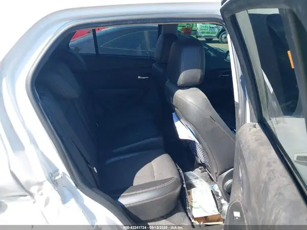 3GNCJLSB5JL419564 2018 CHEVROLET TRAX - Image 8