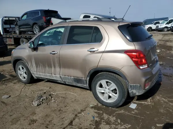3GNCJLSB5KL136115 2019 CHEVROLET TRAX - Image 2