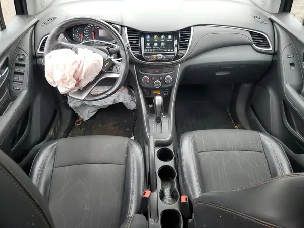 3GNCJLSB5KL149186 2019 CHEVROLET TRAX - Image 8