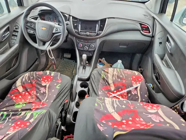 3GNCJLSB5KL154744 2019 CHEVROLET TRAX - Image 8