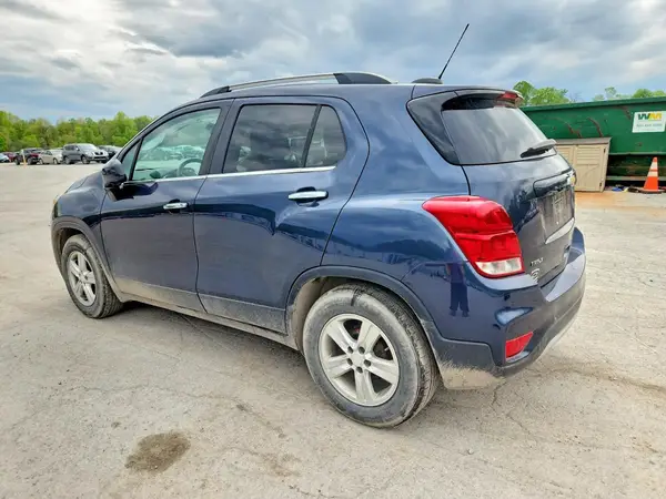 3GNCJLSB5KL155943 2019 CHEVROLET TRAX - Image 2