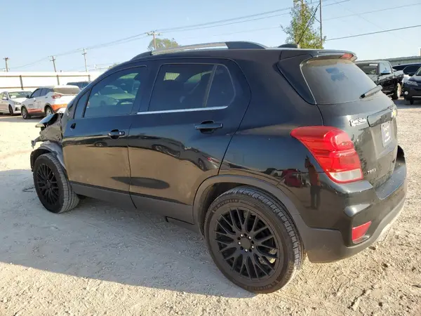 3GNCJLSB5KL186996 2019 CHEVROLET TRAX - Image 2