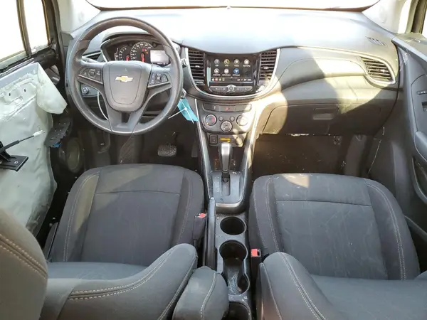 3GNCJLSB5KL186996 2019 CHEVROLET TRAX - Image 8