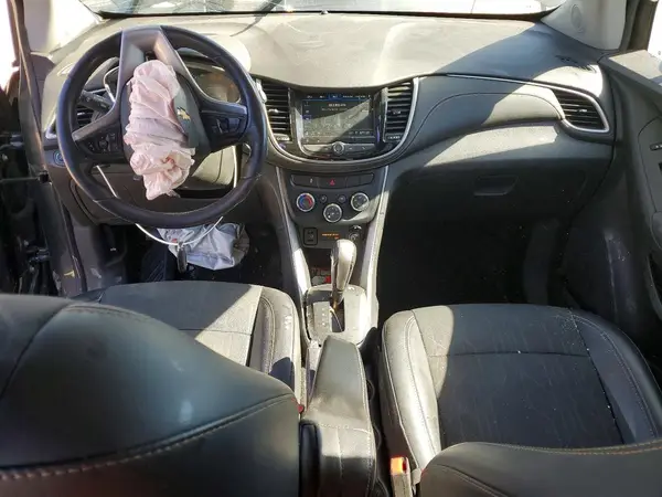 3GNCJLSB5KL220662 2019 CHEVROLET TRAX - Image 8