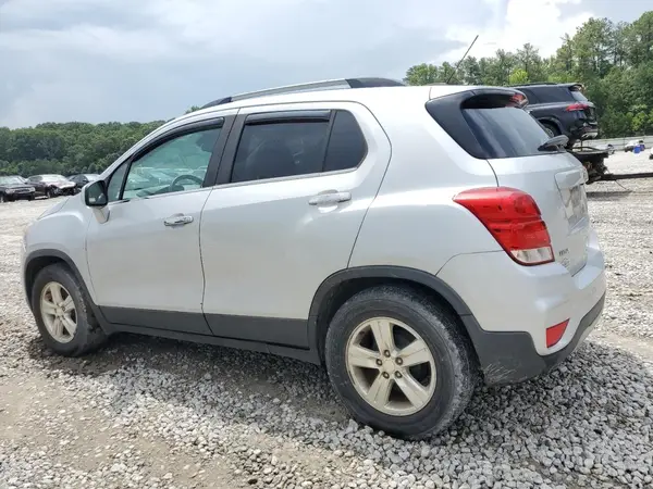 3GNCJLSB5KL229801 2019 CHEVROLET TRAX - Image 2