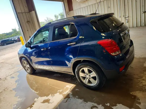 3GNCJLSB5KL249675 2019 CHEVROLET TRAX - Image 2