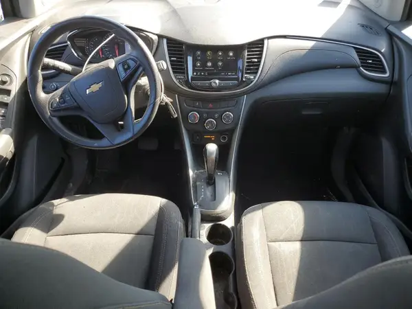 3GNCJLSB5KL252141 2019 CHEVROLET TRAX - Image 8