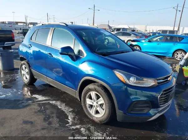 3GNCJLSB5KL252320 2019 CHEVROLET TRAX - Image 1