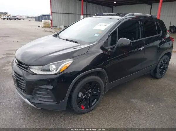 3GNCJLSB5KL258165 2019 CHEVROLET TRAX - Image 2