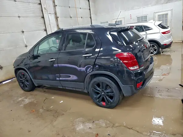 3GNCJLSB5KL266699 2019 CHEVROLET TRAX - Image 2