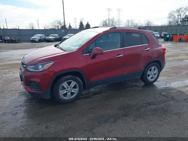 3GNCJLSB5KL268355 2019 CHEVROLET TRAX - Image 2