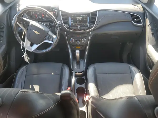 3GNCJLSB5KL268548 2019 CHEVROLET TRAX - Image 8