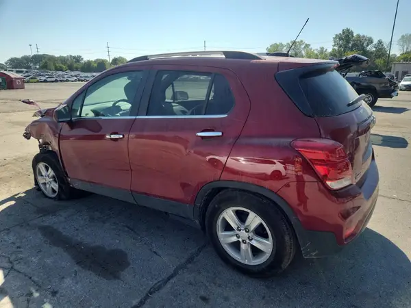 3GNCJLSB5KL271966 2019 CHEVROLET TRAX - Image 2