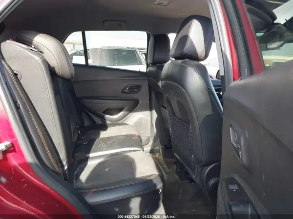3GNCJLSB5KL286693 2019 CHEVROLET TRAX - Image 8