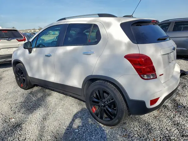 3GNCJLSB5KL302004 2019 CHEVROLET TRAX - Image 2