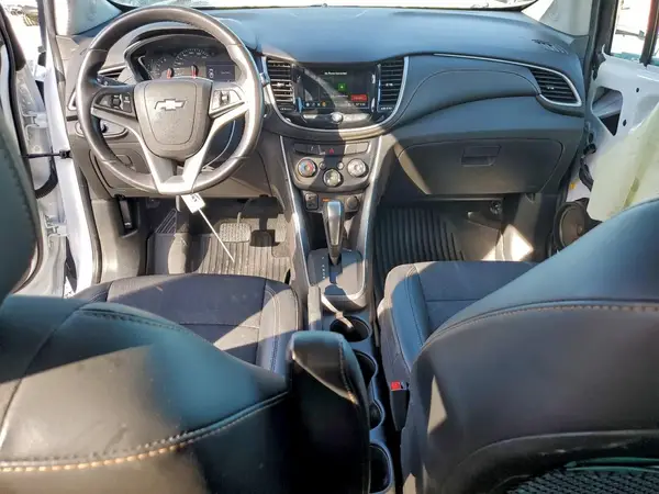 3GNCJLSB5KL302004 2019 CHEVROLET TRAX - Image 8