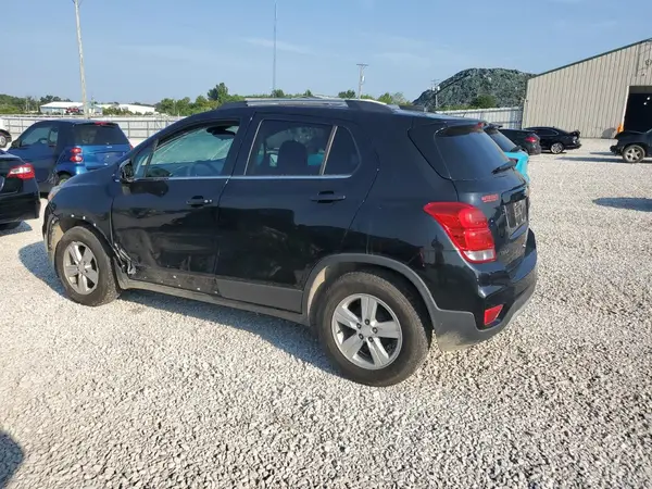 3GNCJLSB5KL309163 2019 CHEVROLET TRAX - Image 2