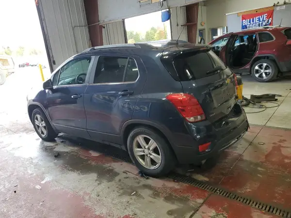 3GNCJLSB5KL310992 2019 CHEVROLET TRAX - Image 2