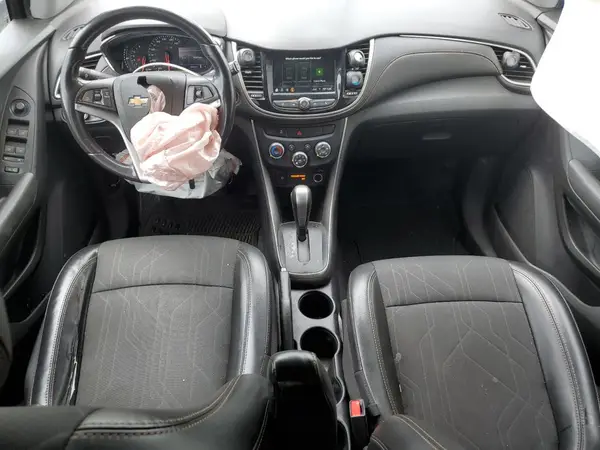 3GNCJLSB5KL311379 2019 CHEVROLET TRAX - Image 8