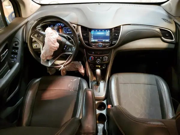 3GNCJLSB5KL327016 2019 CHEVROLET TRAX - Image 8