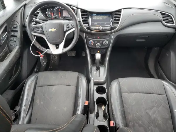 3GNCJLSB5KL330305 2019 CHEVROLET TRAX - Image 8