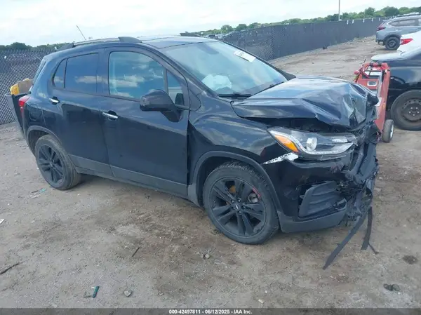 3GNCJLSB5KL345418 2019 CHEVROLET TRAX - Image 1