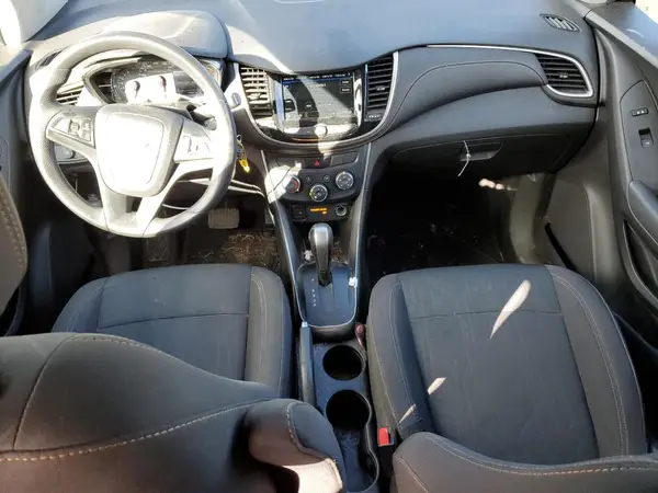 3GNCJLSB5KL374725 2019 CHEVROLET TRAX - Image 8