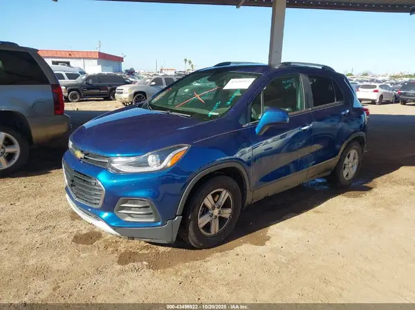 3GNCJLSB5LL110146 2020 CHEVROLET TRAX - Image 2