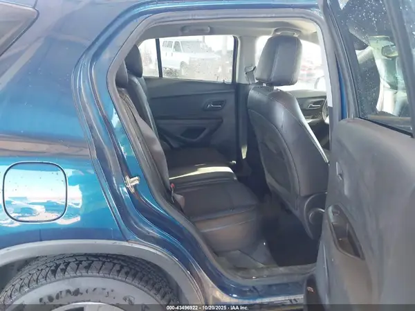 3GNCJLSB5LL110146 2020 CHEVROLET TRAX - Image 8