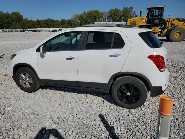 3GNCJLSB5LL122202 2020 CHEVROLET TRAX - Image 2