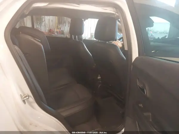 3GNCJLSB5LL143602 2020 CHEVROLET TRAX - Image 8