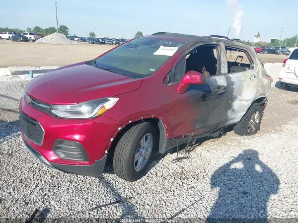 3GNCJLSB5LL145799 2020 CHEVROLET TRAX - Image 2