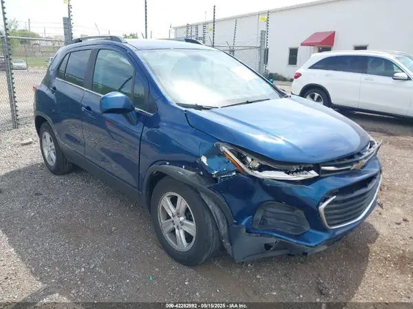 3GNCJLSB5LL161632 2020 CHEVROLET TRAX - Image 1