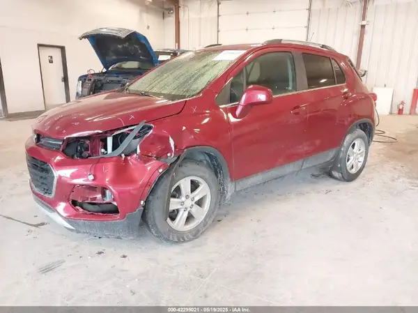3GNCJLSB5LL184957 2020 CHEVROLET TRAX - Image 2