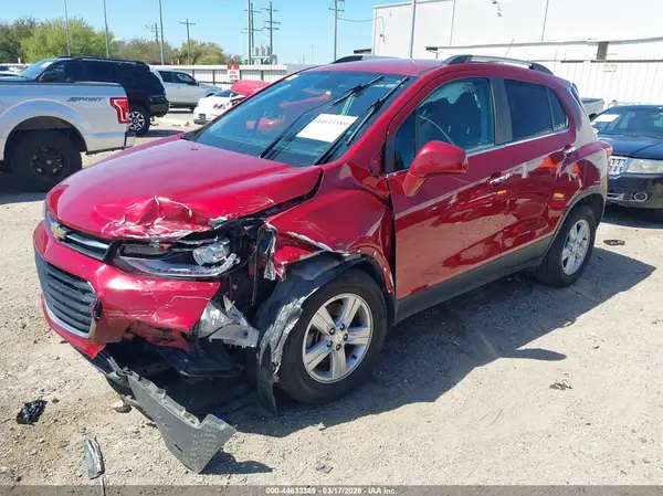 3GNCJLSB5LL220176 2020 CHEVROLET TRAX - Image 2